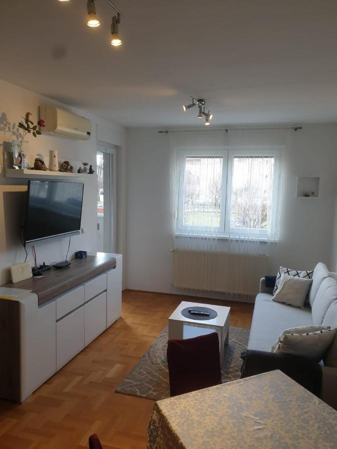 Apartman Dzakula Zagabria Esterno foto